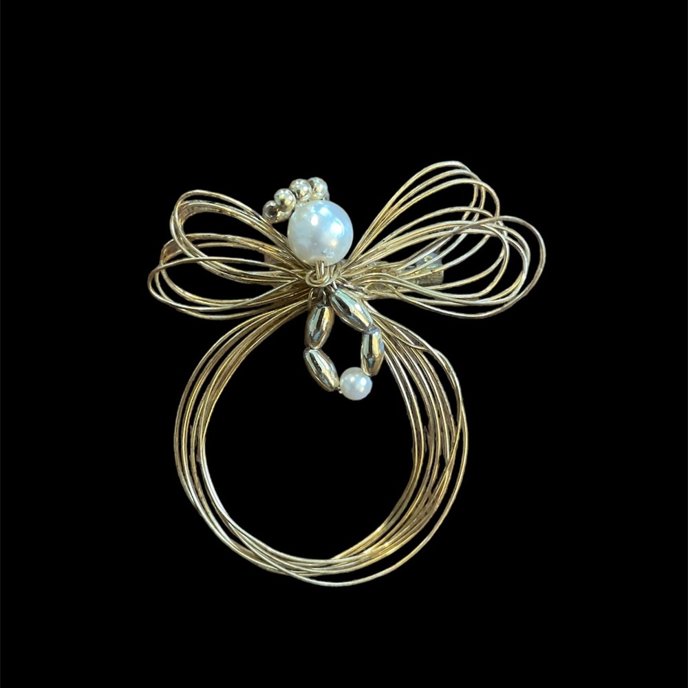 Vintage Golden Wire Angel Pin